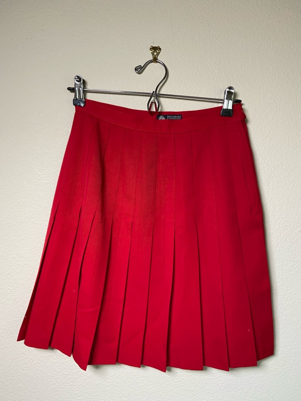 Vintage Schoolgirl Wool Pleated Red Kilt Skirt Size 4